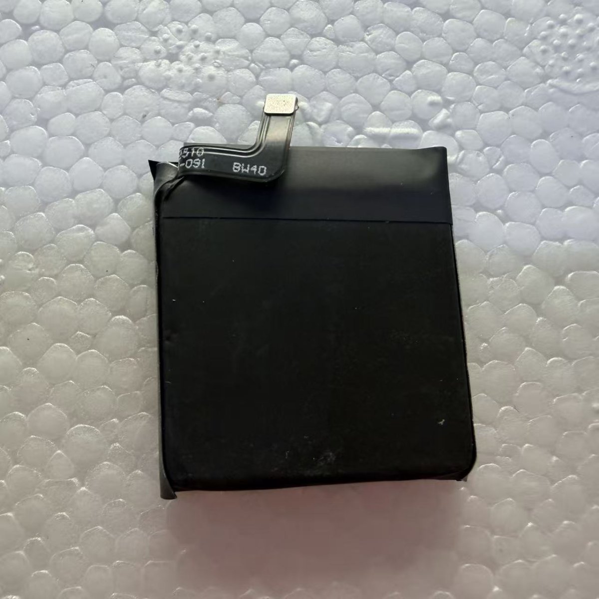 BW40 Replacement Smart Watch Battery for Repair Wholesale - Image 3