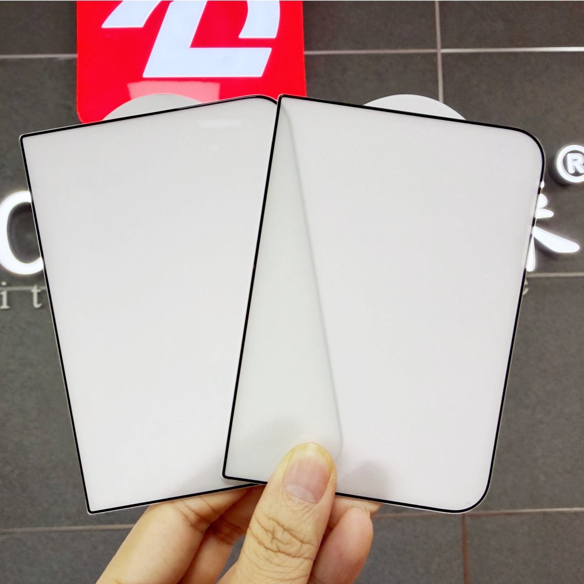 Wholesale 9H Tempered Glass Screen Protector for iPhone Fold – HD Full Coverage Anti-Scratch Anti-Fingerprint Film
