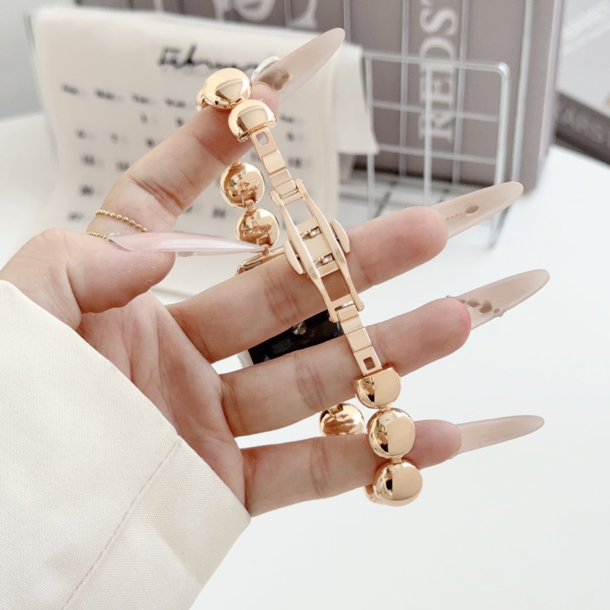 Wholesale Aluminum Alloy Beaded Watch Band for Apple Watch - Image 3